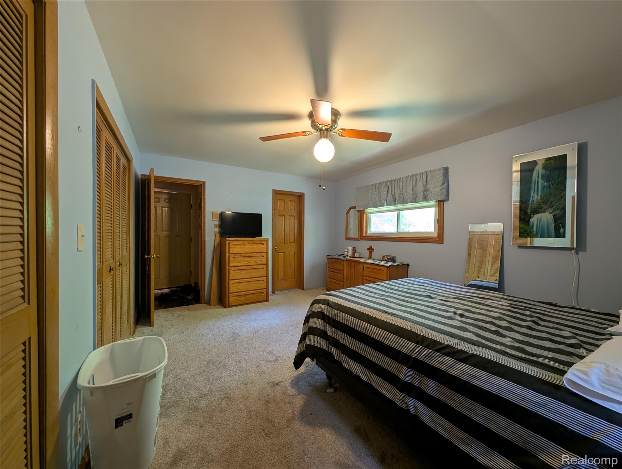 200 Astorwood