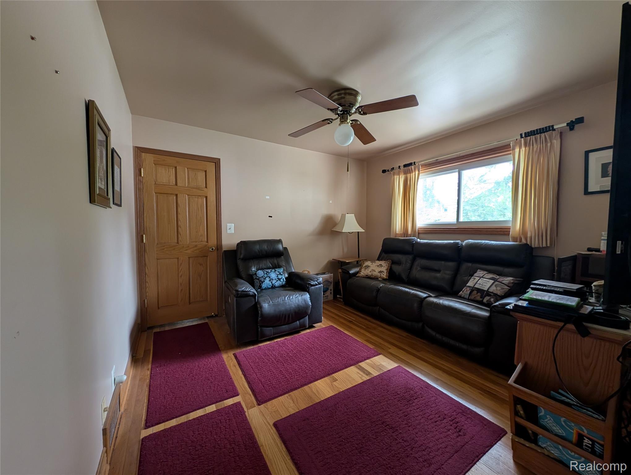 200 Astorwood