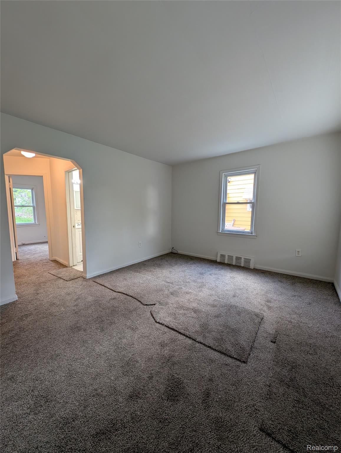 305 South Boulevard W