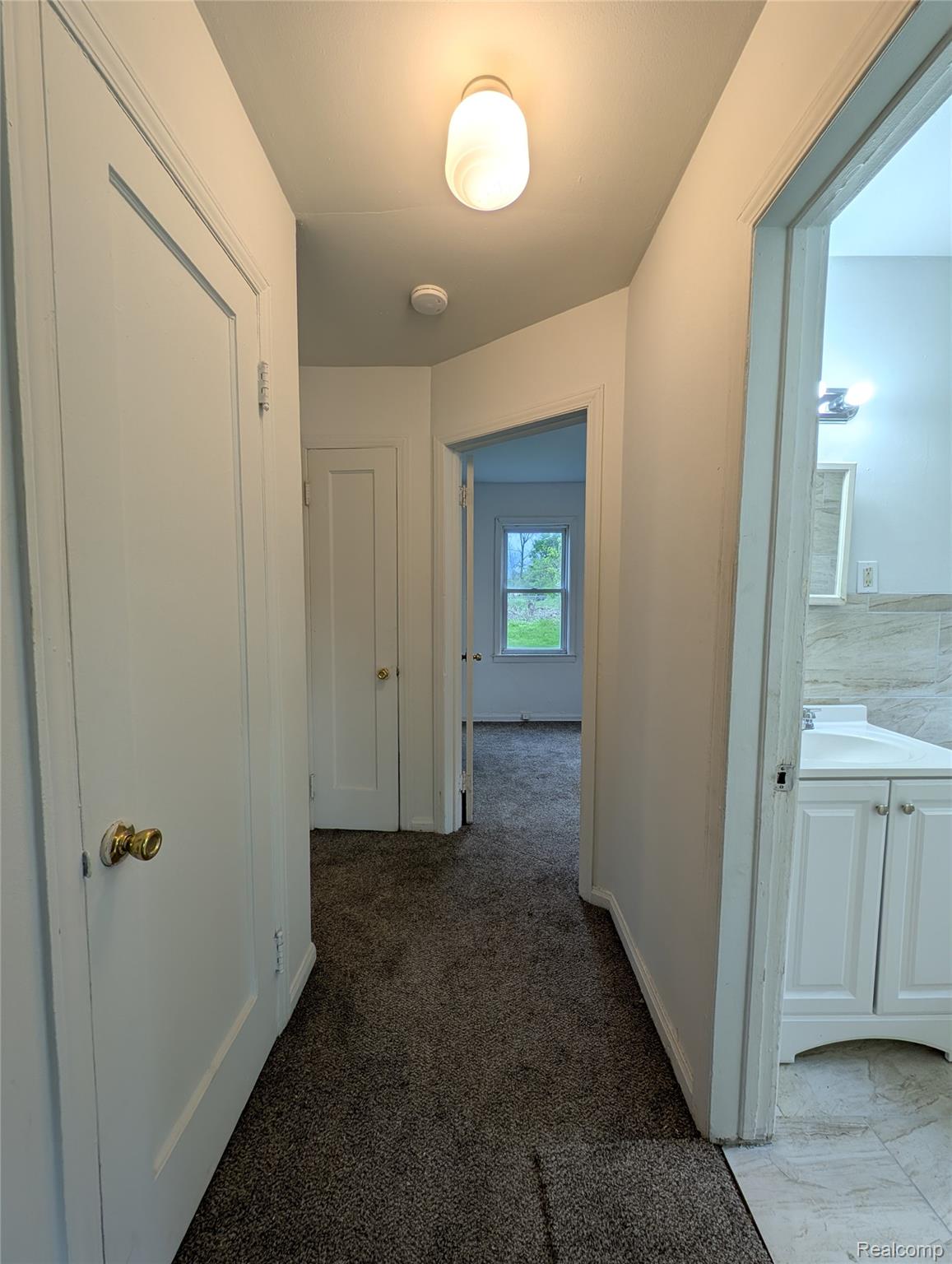 305 South Boulevard W