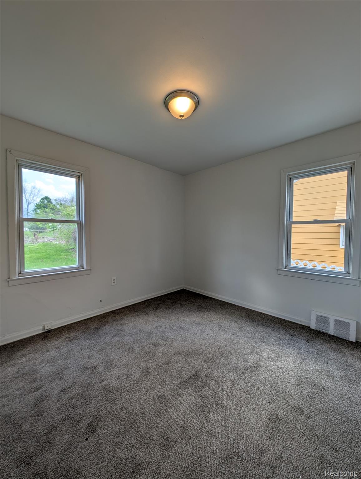 305 South Boulevard W