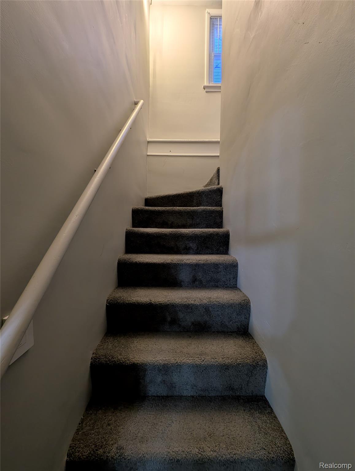 263 W Ann Arbor Avenue