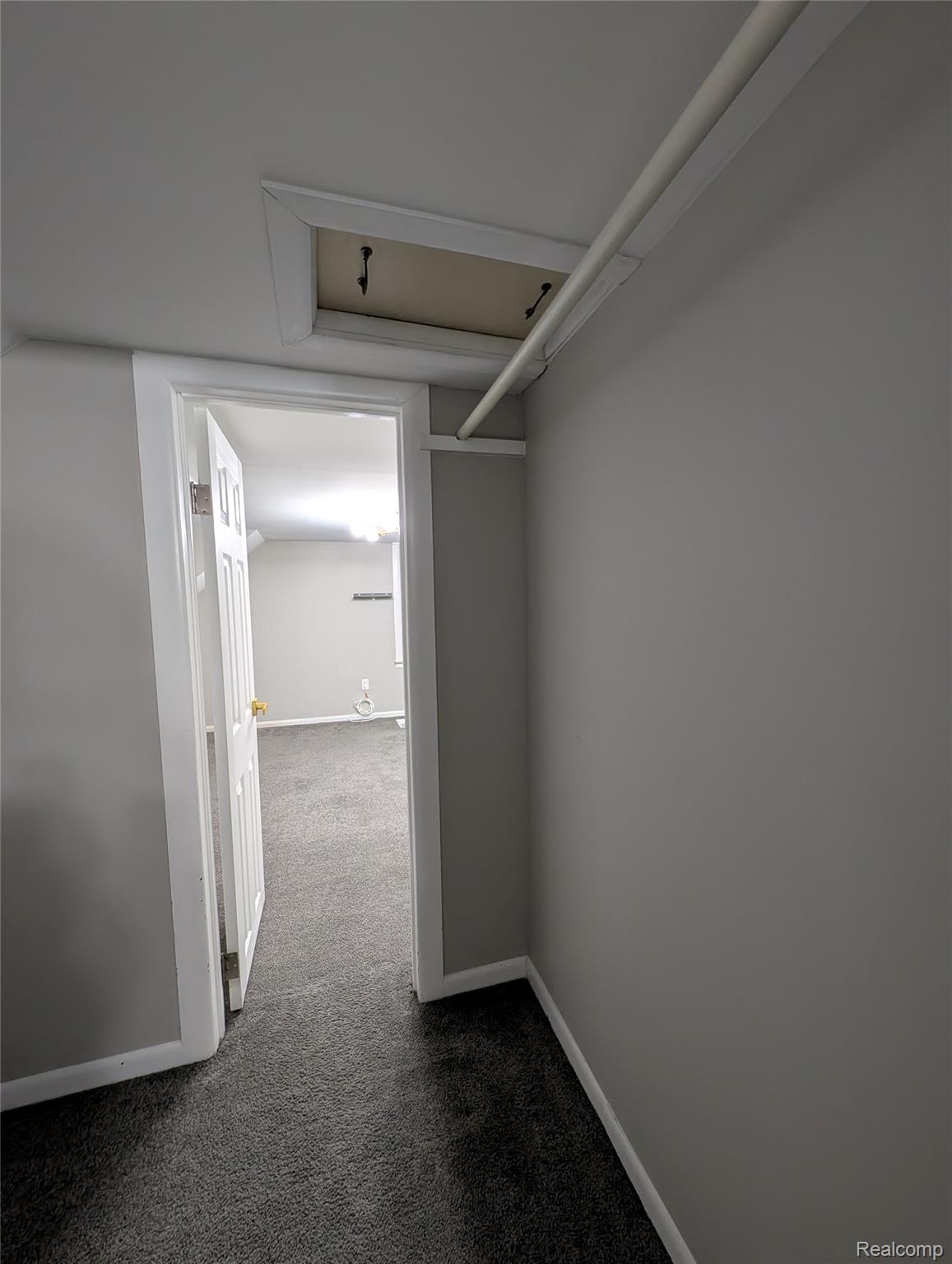 263 W Ann Arbor Avenue