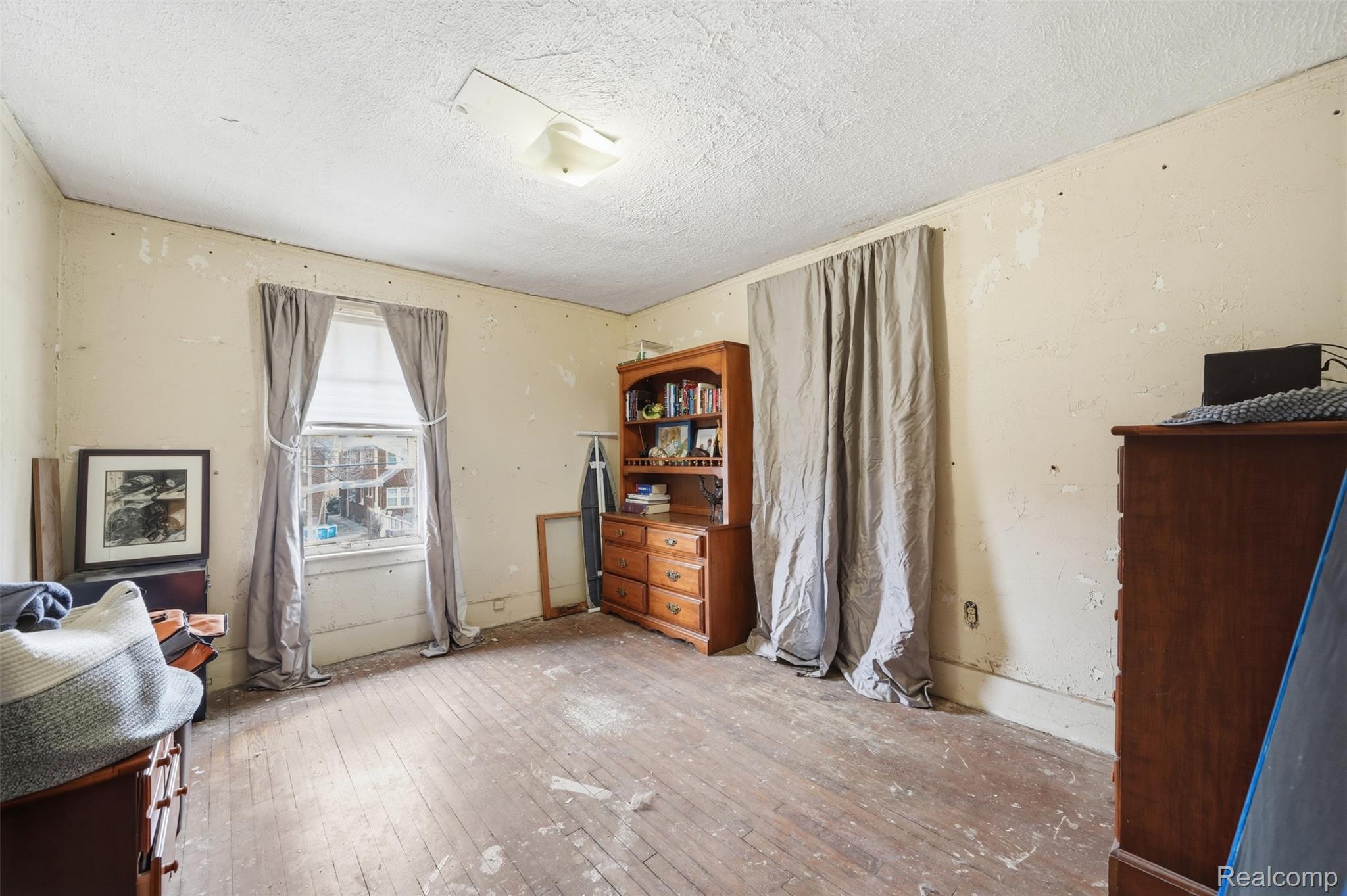 3275 Collingwood Street