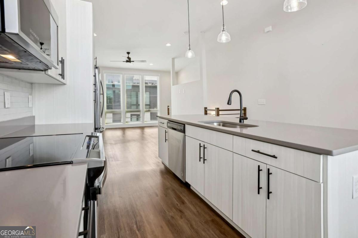 457 Parkway Drive NE