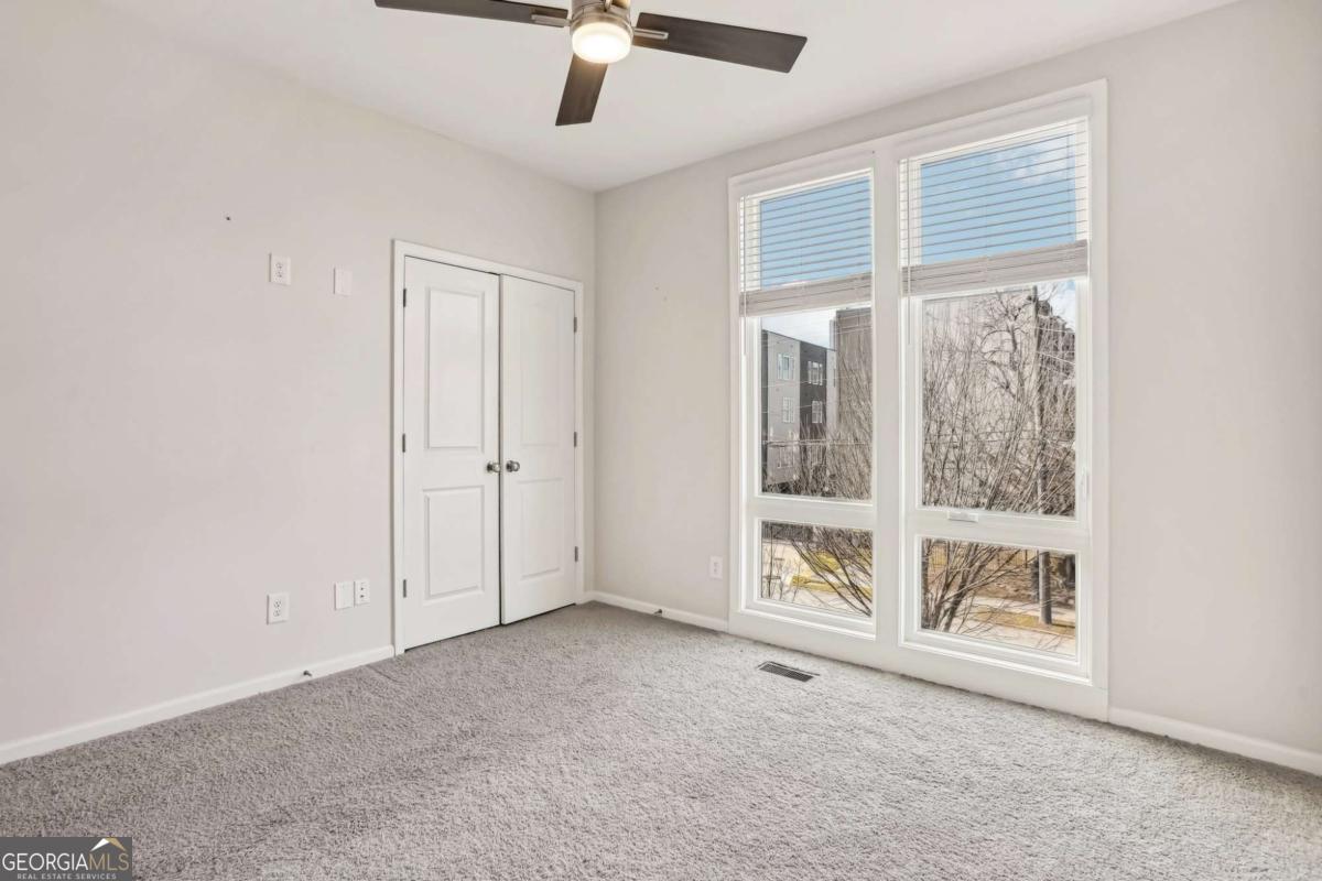 457 Parkway Drive NE