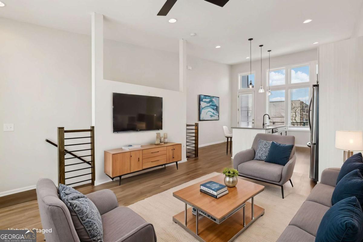 457 Parkway Drive NE