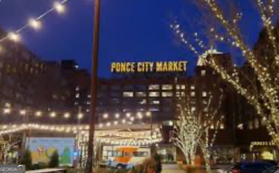 457 Parkway Drive NE