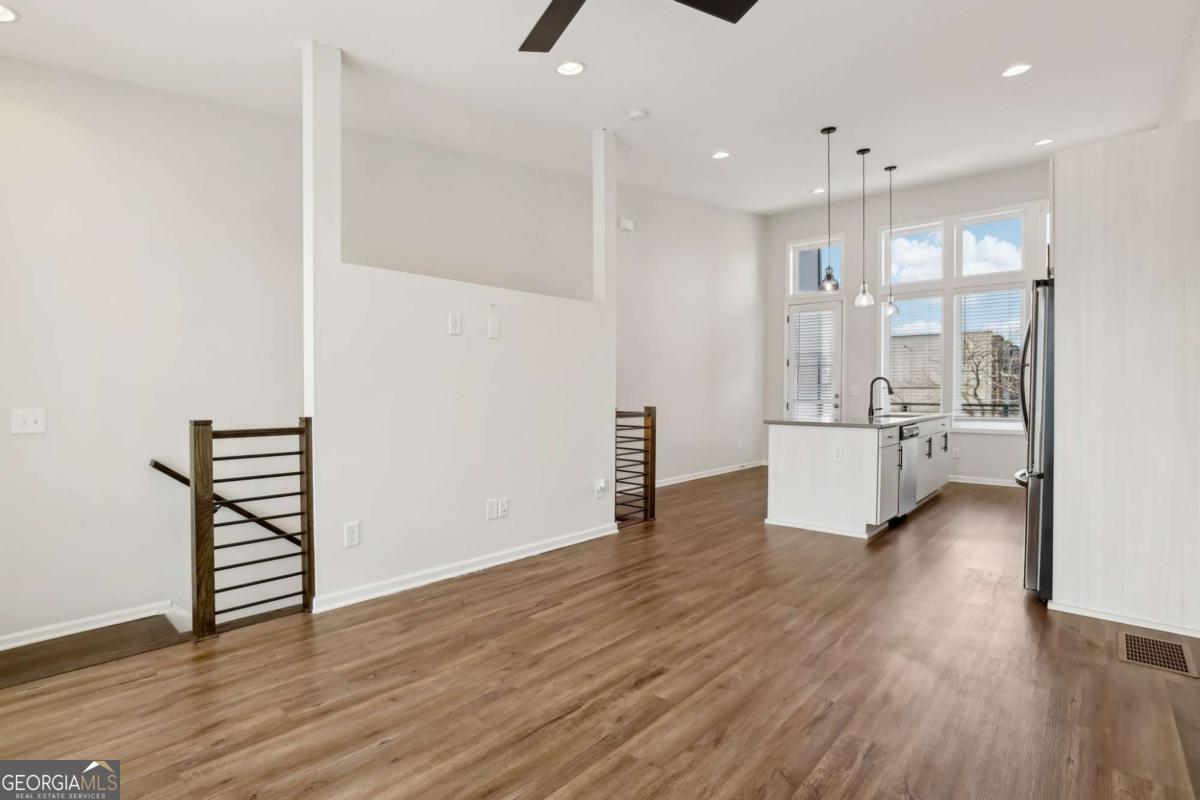 457 Parkway Drive NE