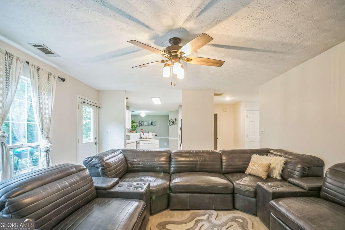 2415 Hamilton Parc Lane
