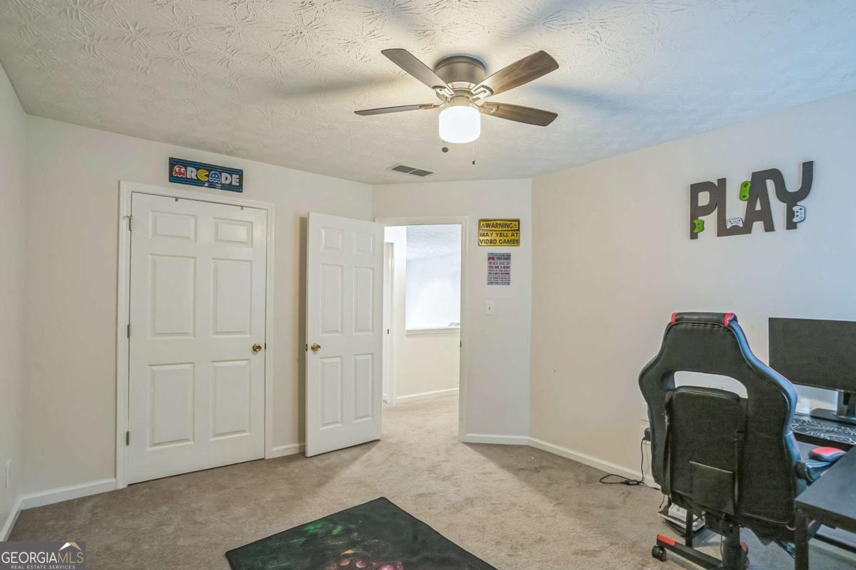 2415 Hamilton Parc Lane