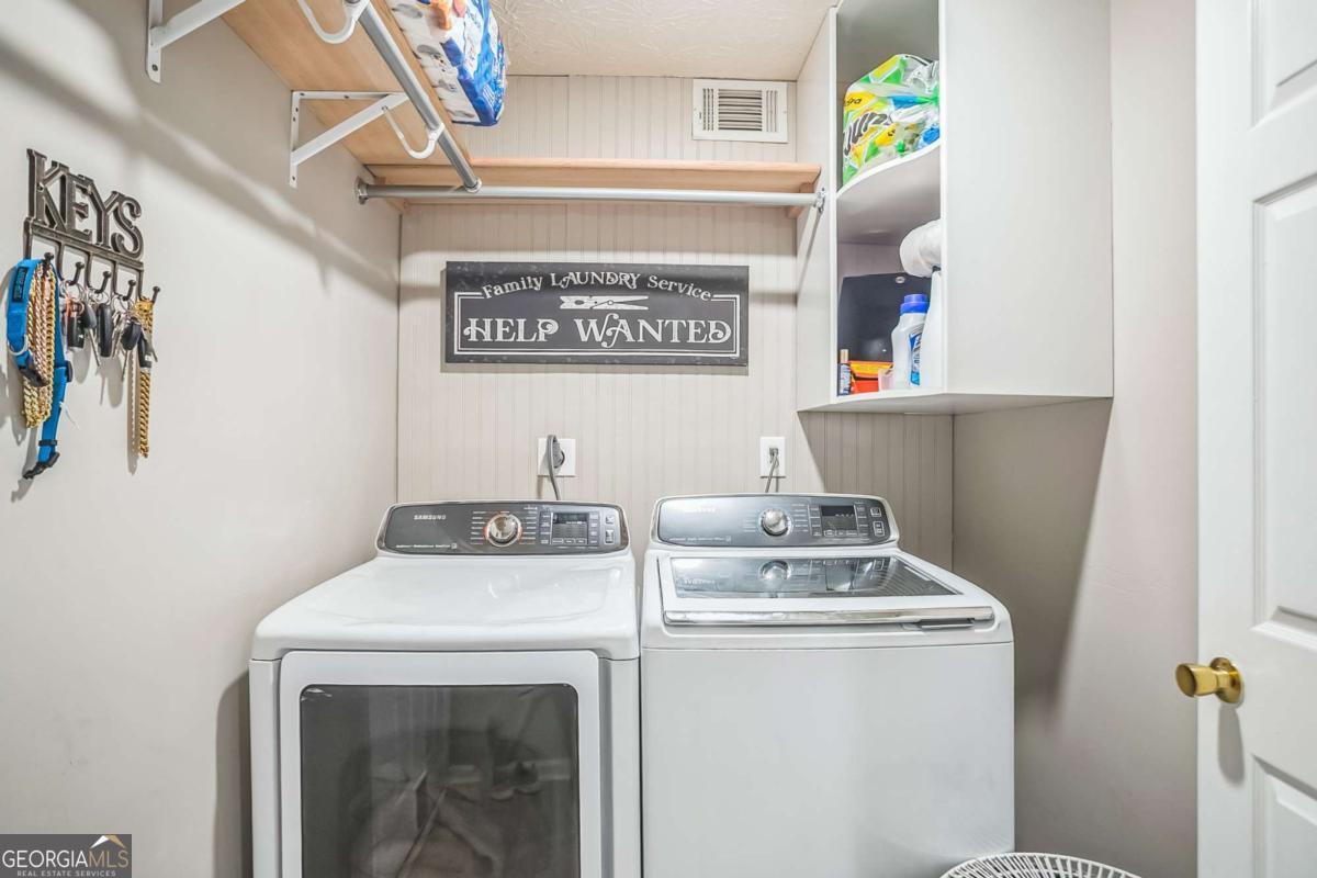 2415 Hamilton Parc Lane