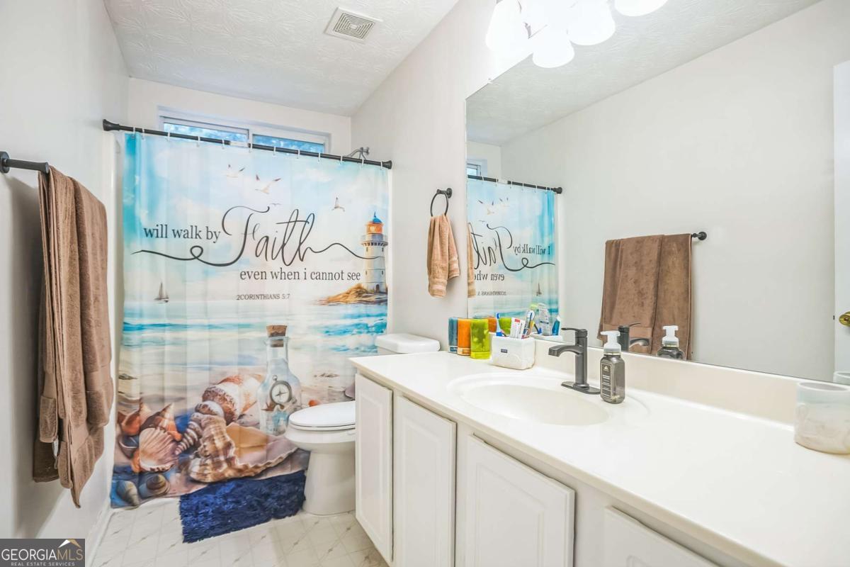 2415 Hamilton Parc Lane