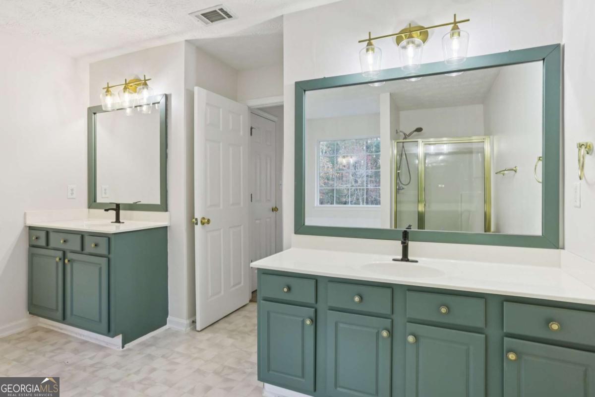 2415 Hamilton Parc Lane