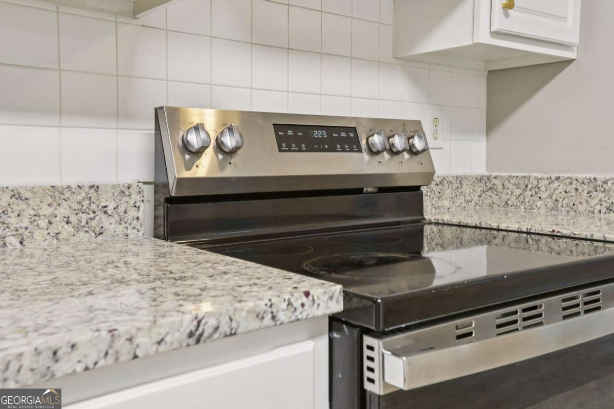 2415 Hamilton Parc Lane