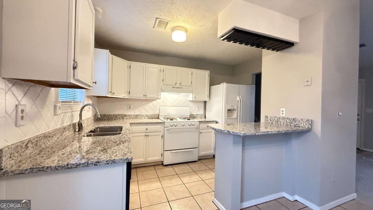 4712 Valley Ridge Drive