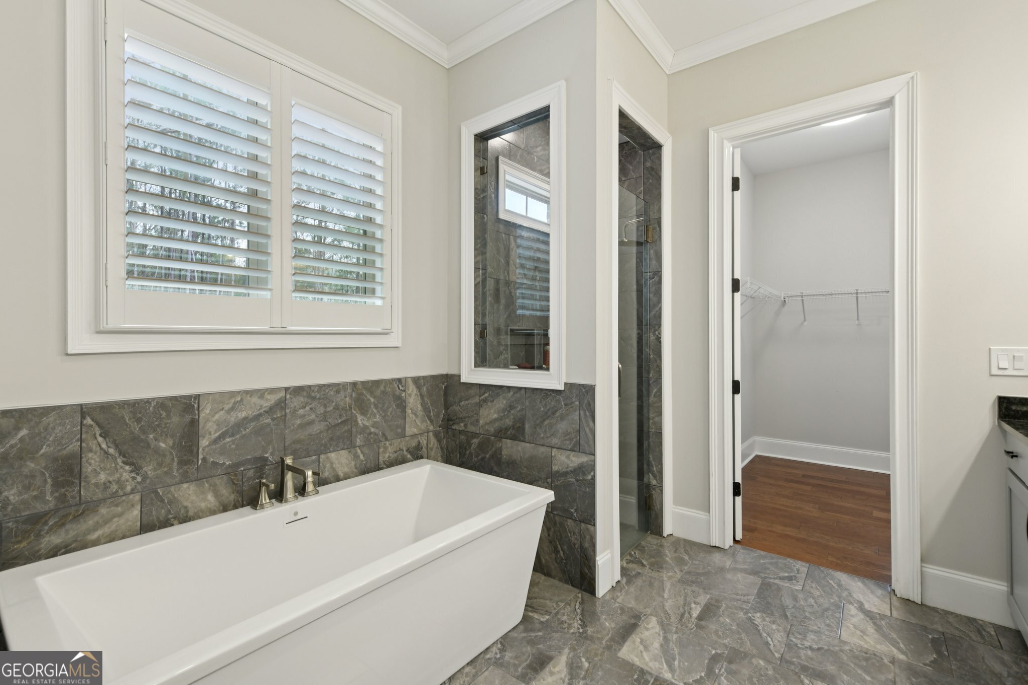 25 Mountain Crest Drive