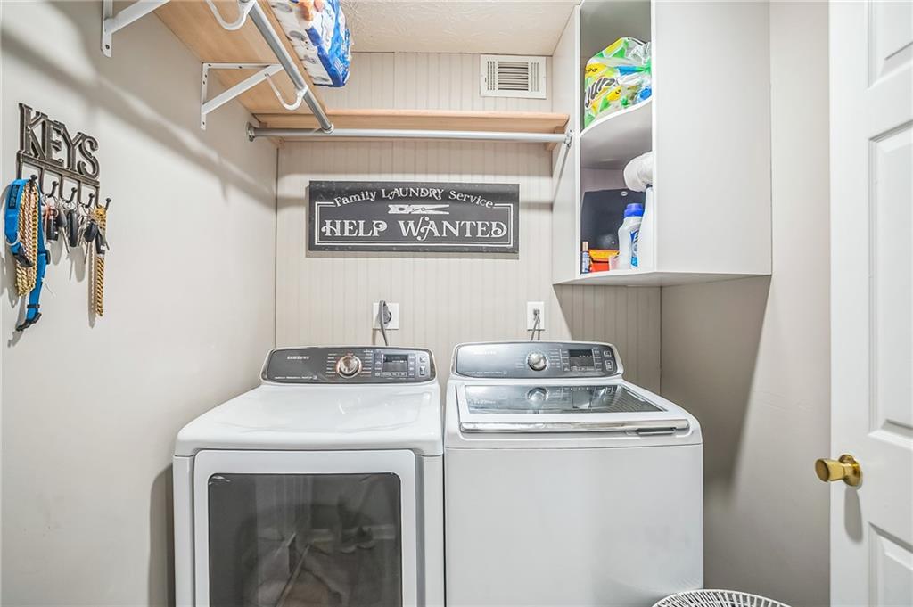 2415 Hamilton Parc Lane