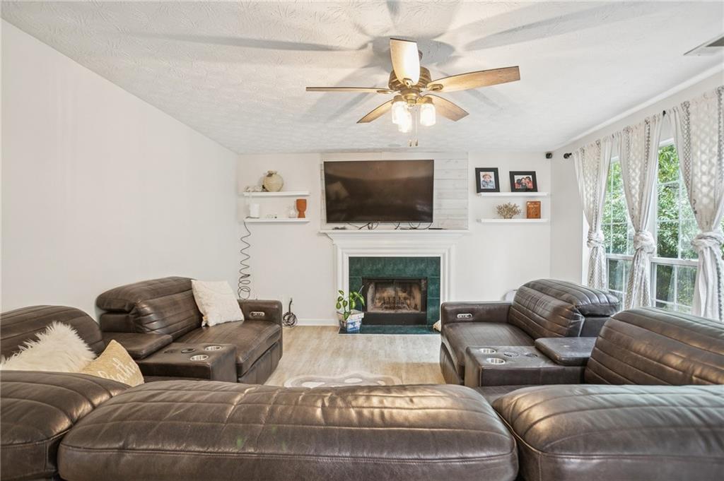2415 Hamilton Parc Lane