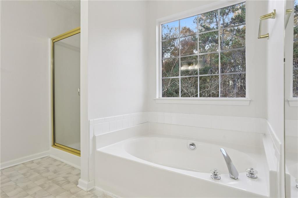 2415 Hamilton Parc Lane