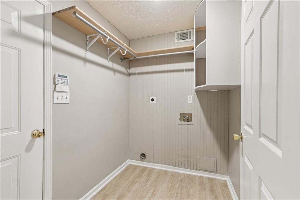 2415 Hamilton Parc Lane