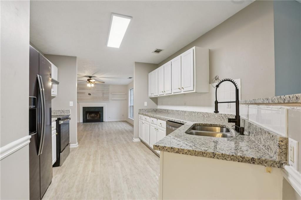 2415 Hamilton Parc Lane