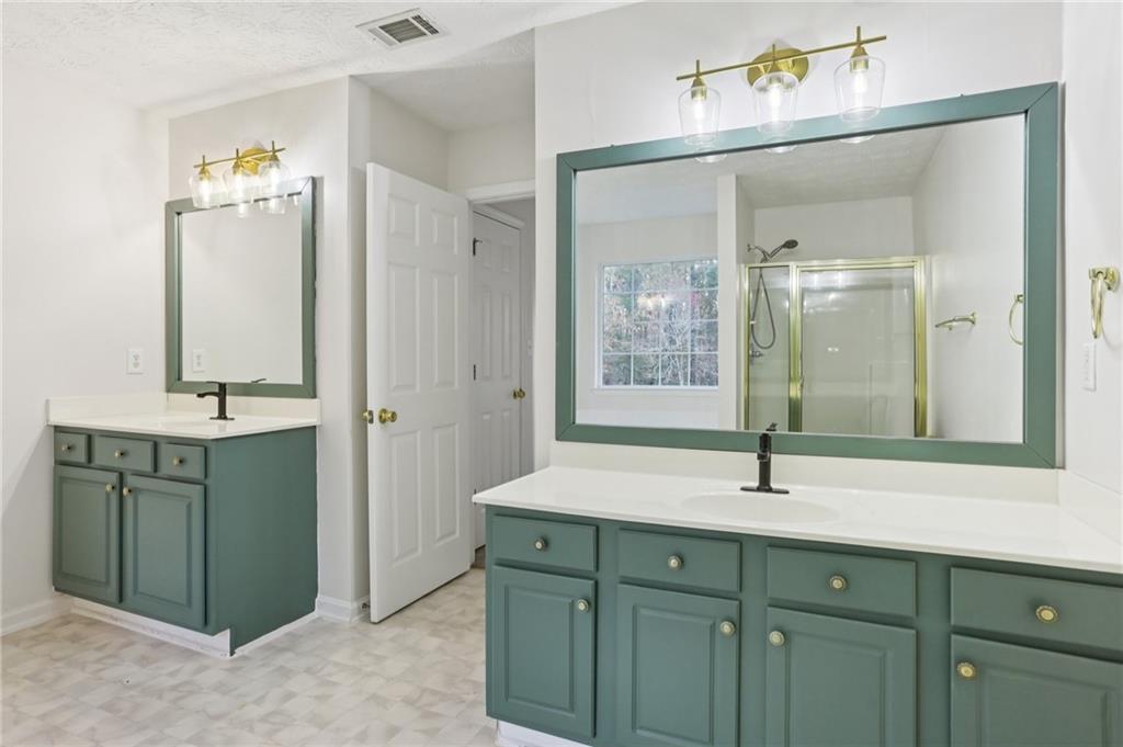 2415 Hamilton Parc Lane