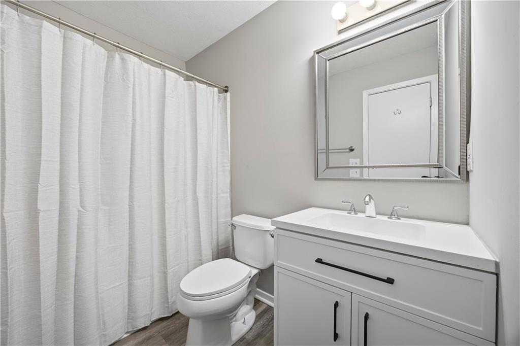 4712 Valley Ridge Drive