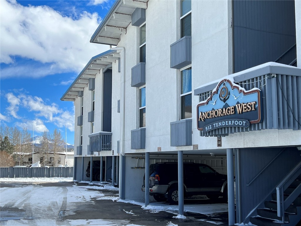 512 Tenderfoot STREET 143