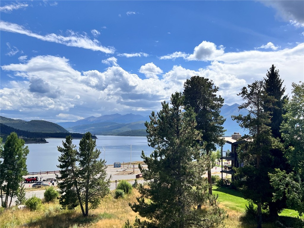 160 E La Bonte STREET 303