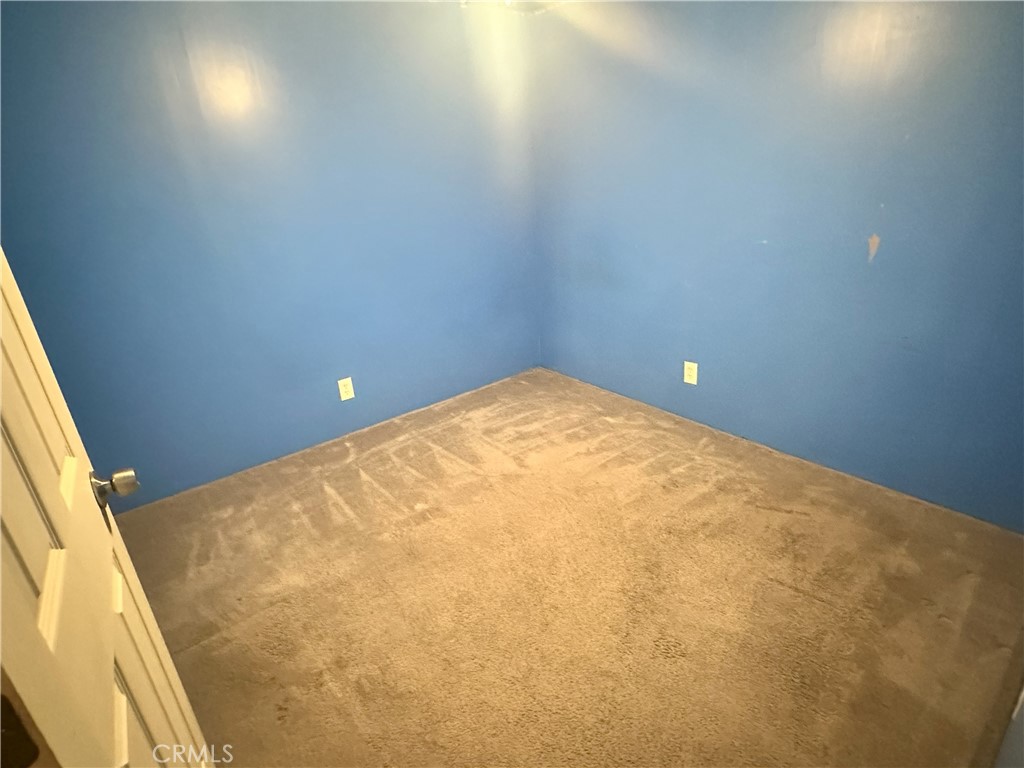 1258 Rosamond Boulevard 40