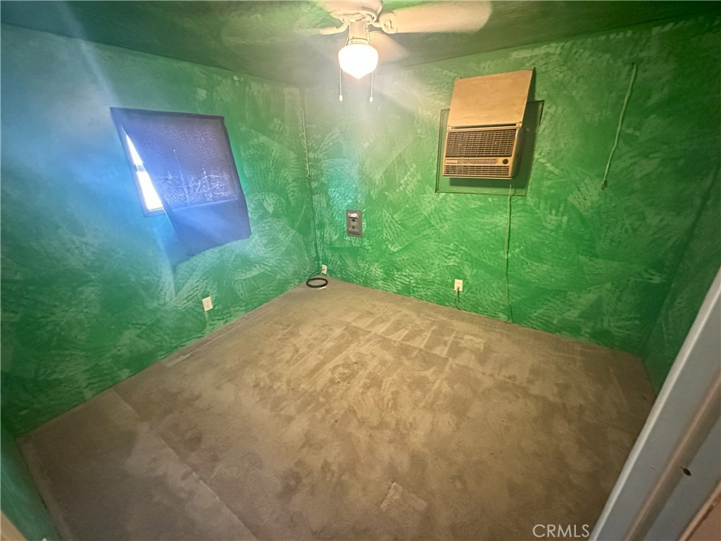 1258 Rosamond Boulevard 40