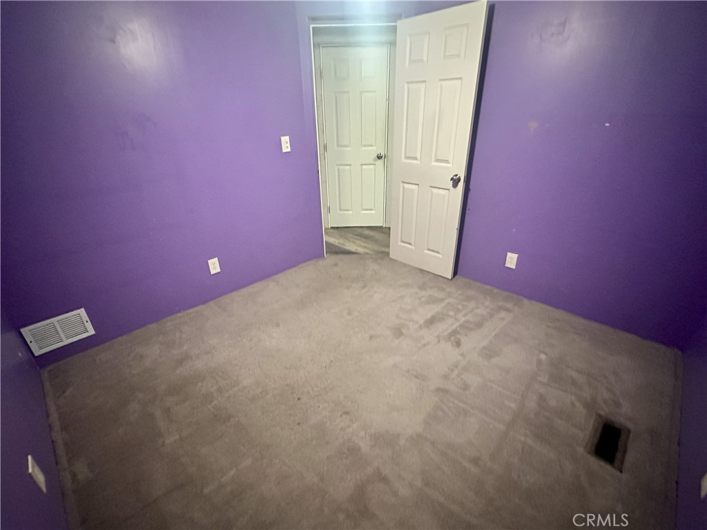 1258 Rosamond Boulevard 40