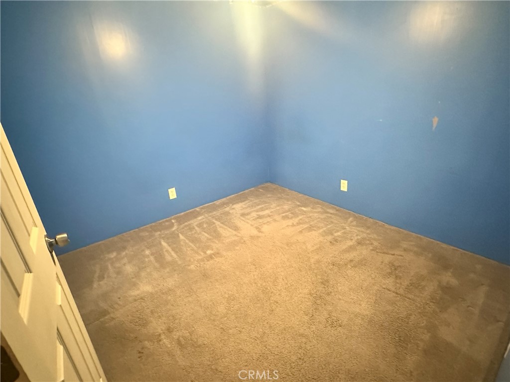 1258 Rosamond Boulevard 40
