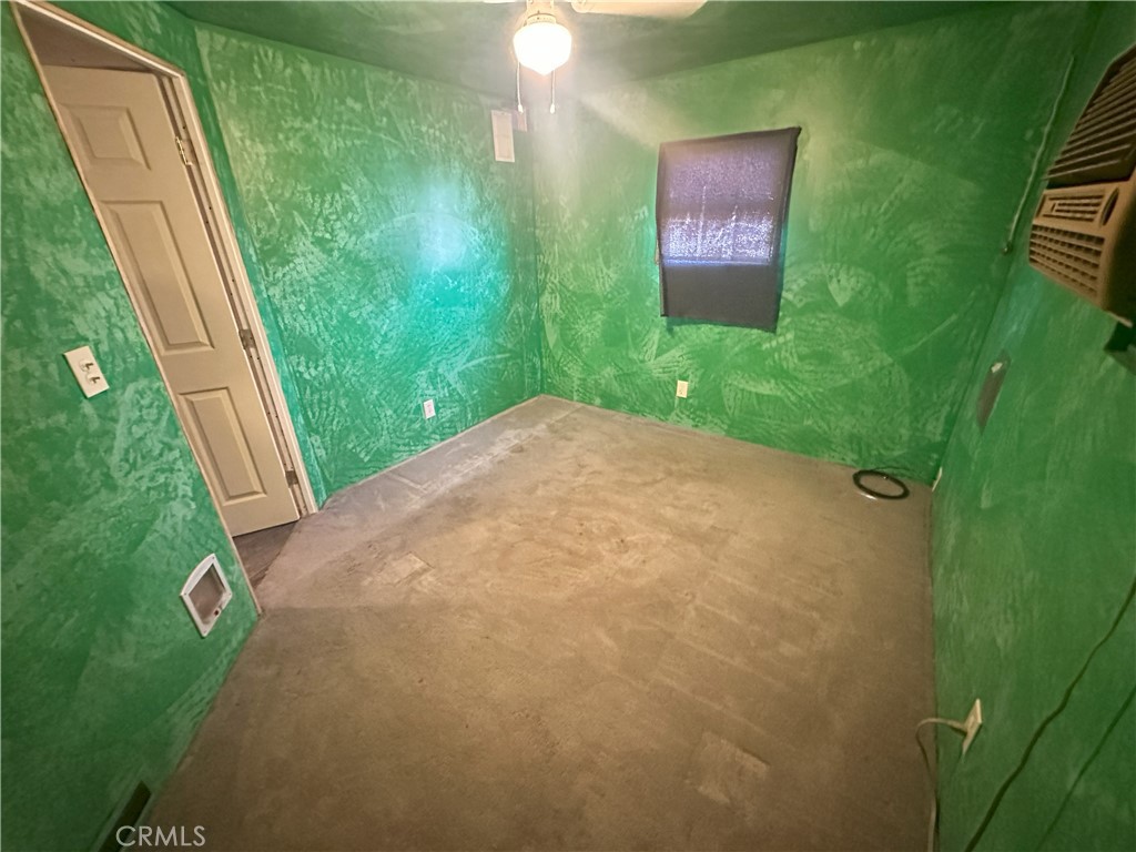 1258 Rosamond Boulevard 40