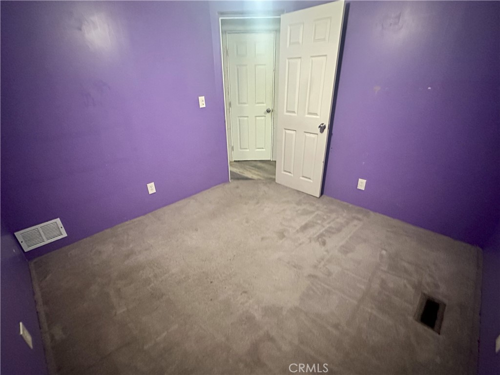 1258 Rosamond Boulevard 40