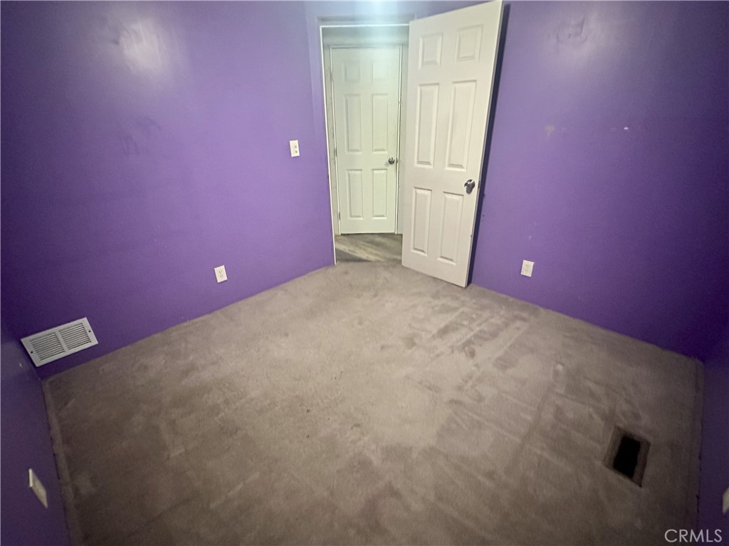1258 Rosamond Boulevard 40