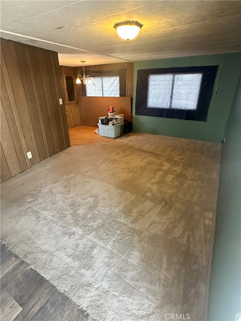 1258 Rosamond Boulevard 40