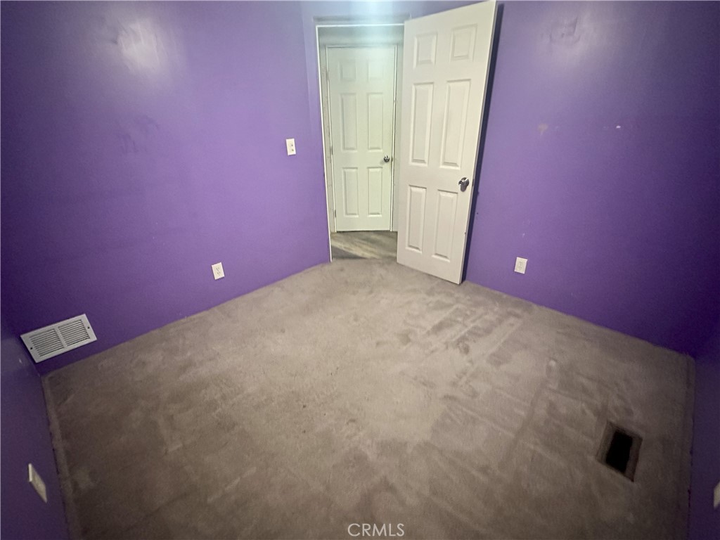 1258 Rosamond Boulevard 40