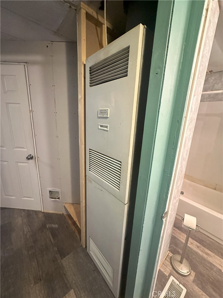 1258 Rosamond Boulevard 40