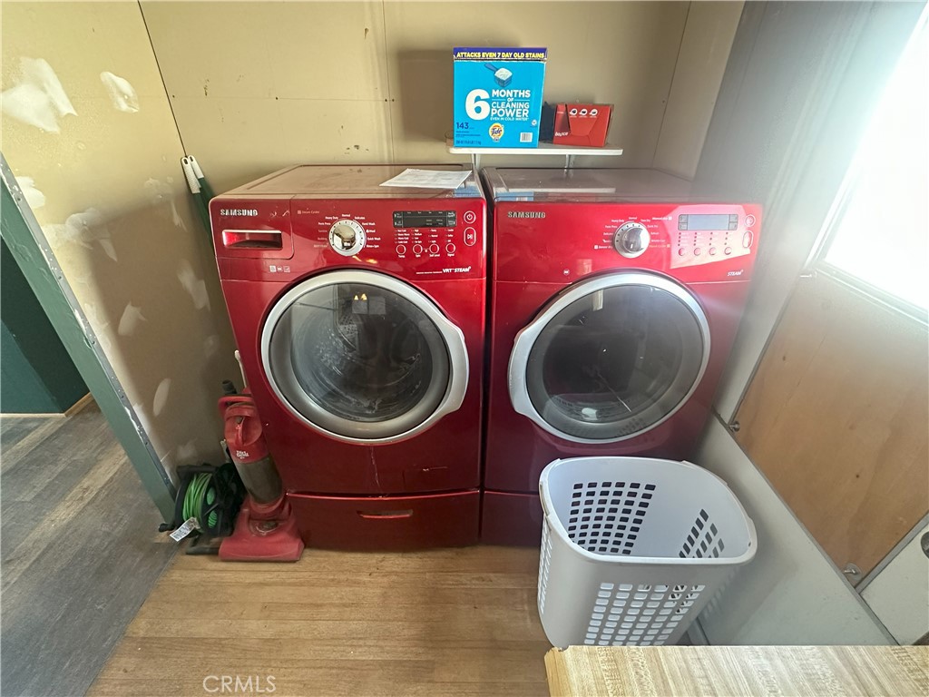 1258 Rosamond Boulevard 40