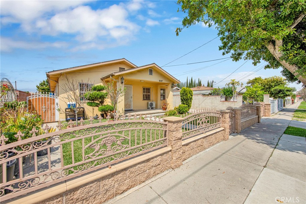 8127 Emerson Place A