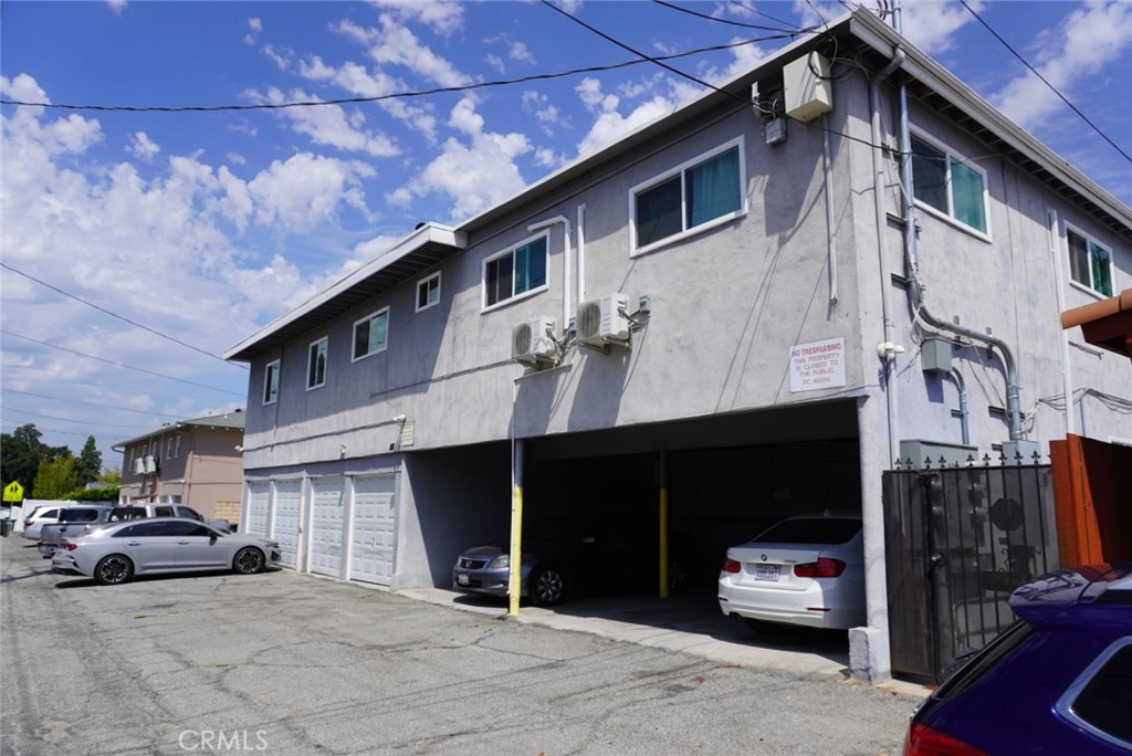 428 E Foothill