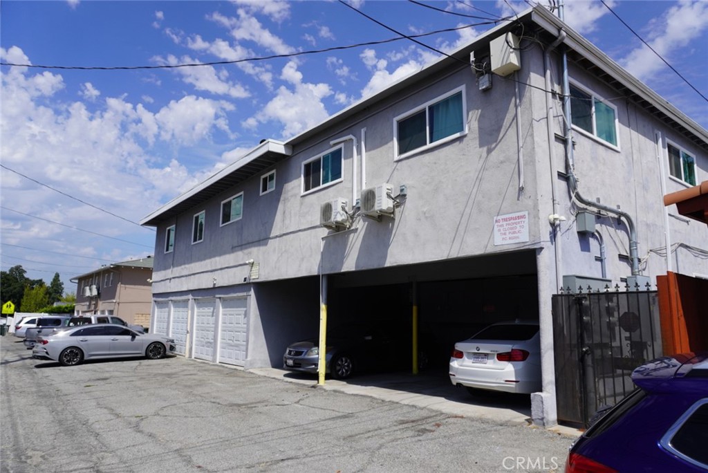428 E Foothill