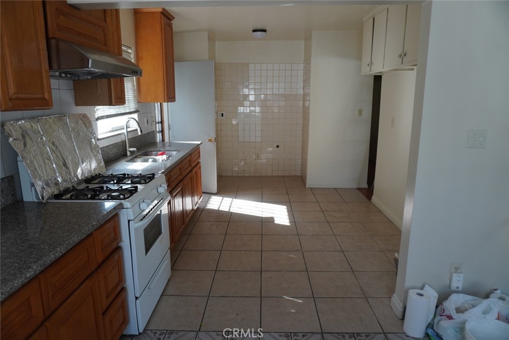 3509 Marmion Way