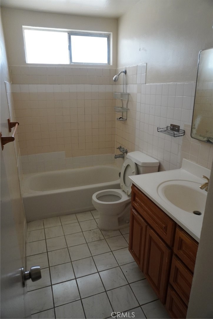 3509 Marmion Way