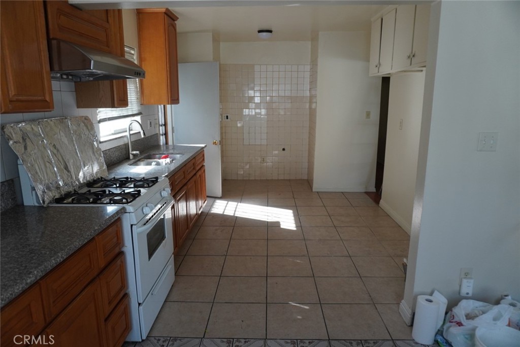 3509 Marmion Way