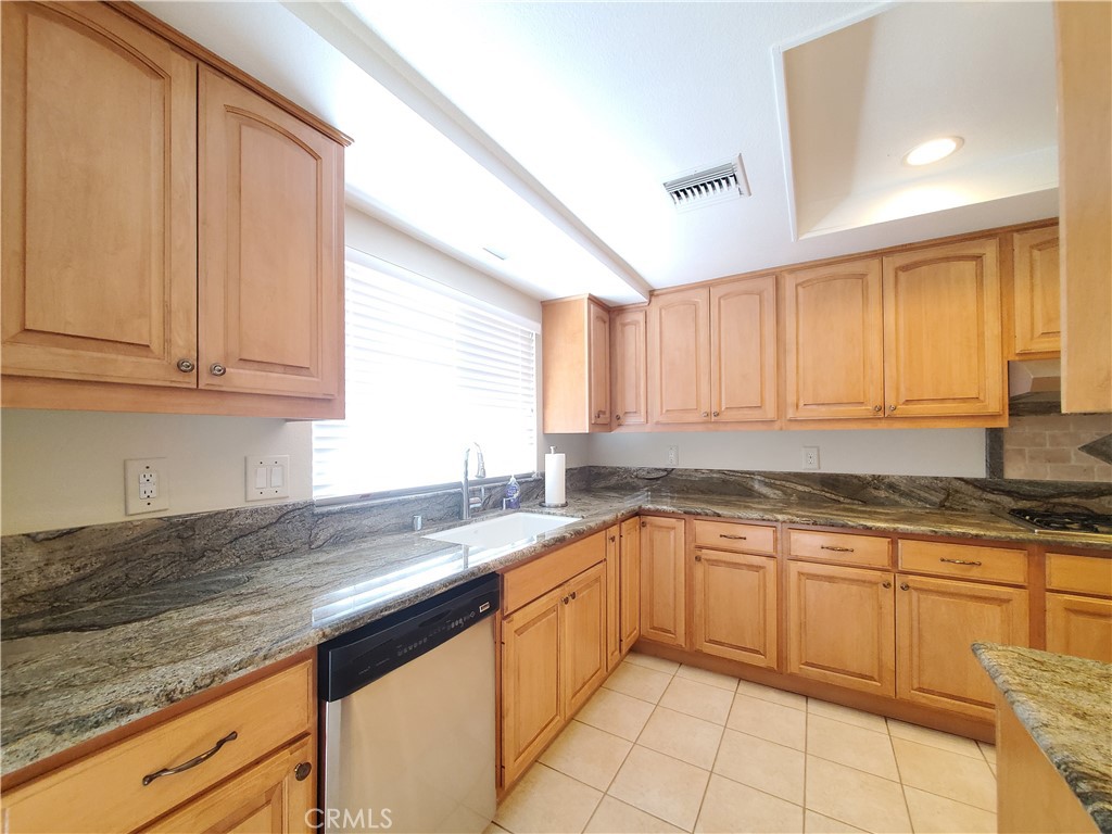 312 E Georgetown