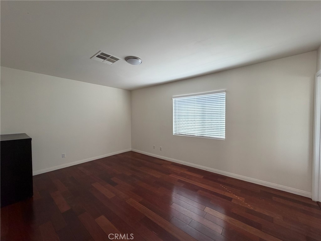 5031 Kauffman
