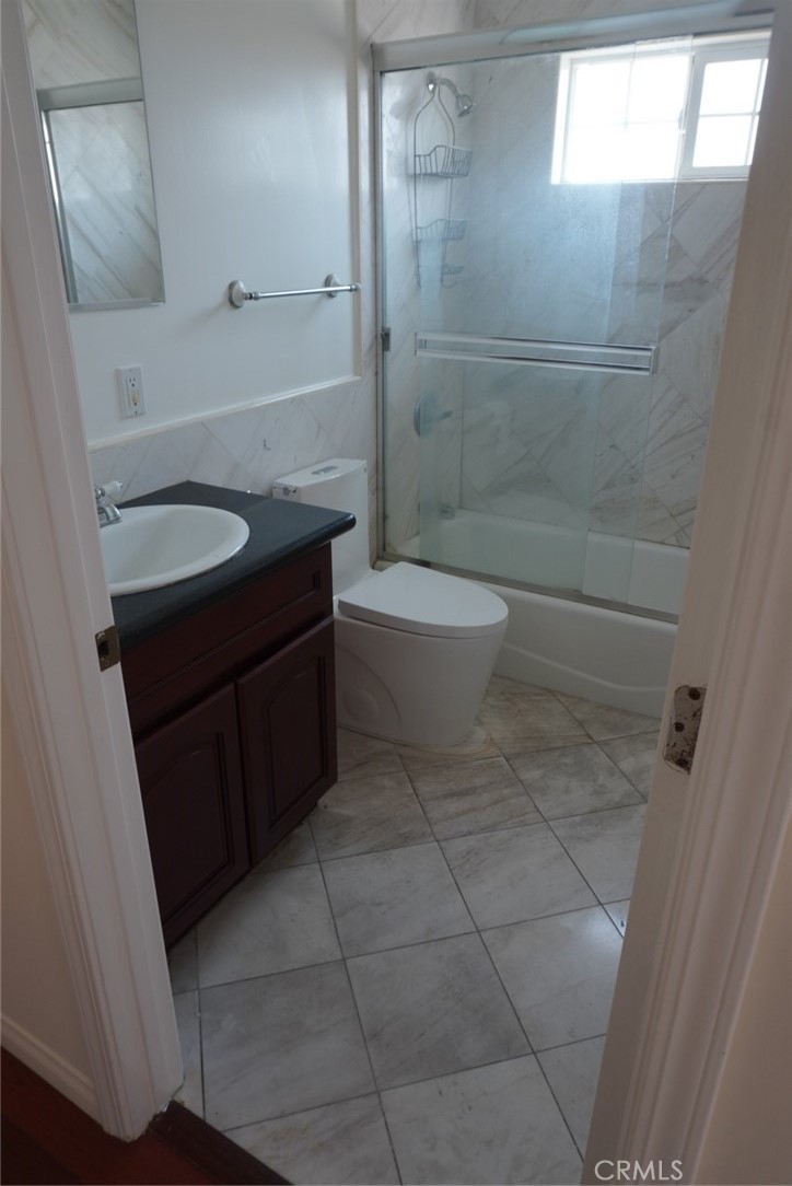5031 Kauffman